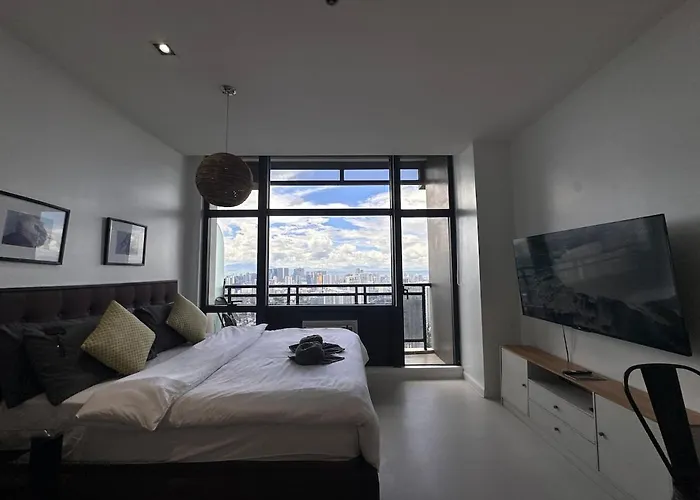 Apartment 60th Cozy With Balcony Skyline View Smart Tv *