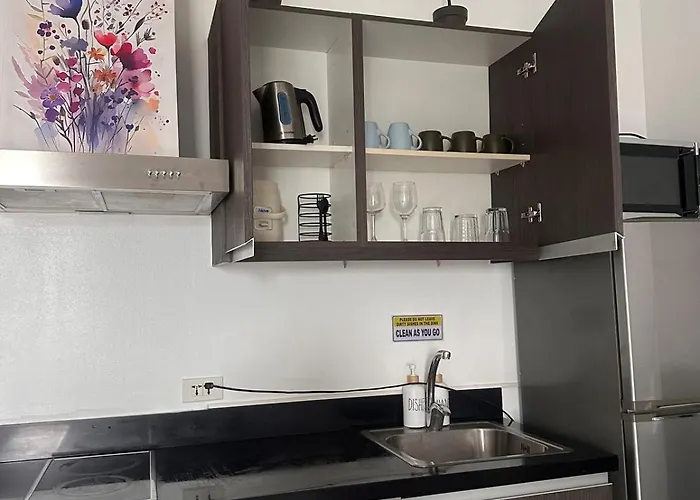 Apartment 60th Cozy With Balcony Skyline View Smart Tv *