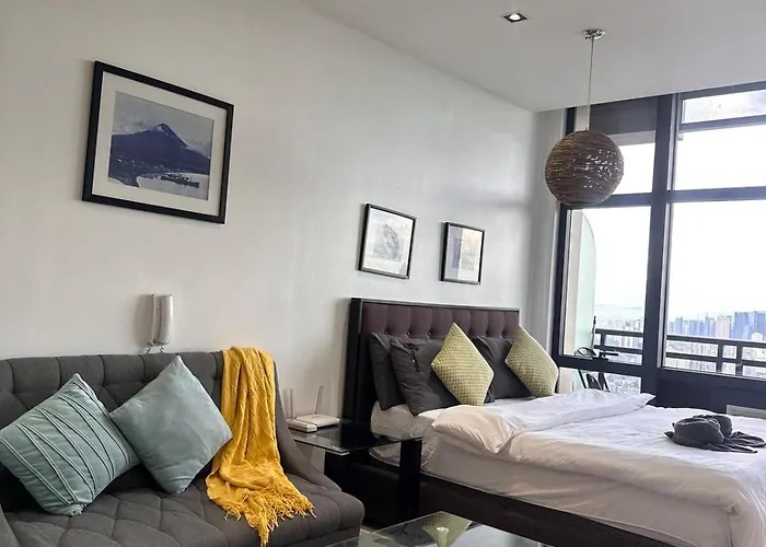 Apartment 60th Cozy With Balcony Skyline View Smart Tv *