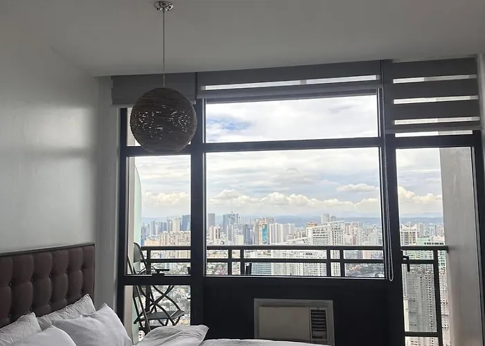 Apartment 60th Cozy With Balcony Skyline View Smart Tv